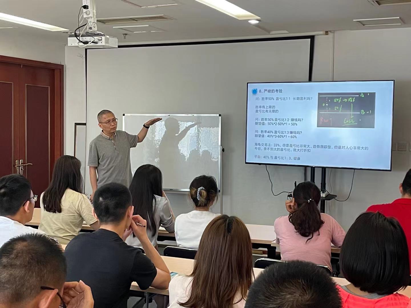 1624007584974019316.jpg 2.jpg